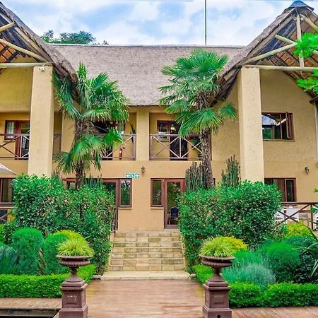 The Garden Venue Hotel Johannesbourg Extérieur photo
