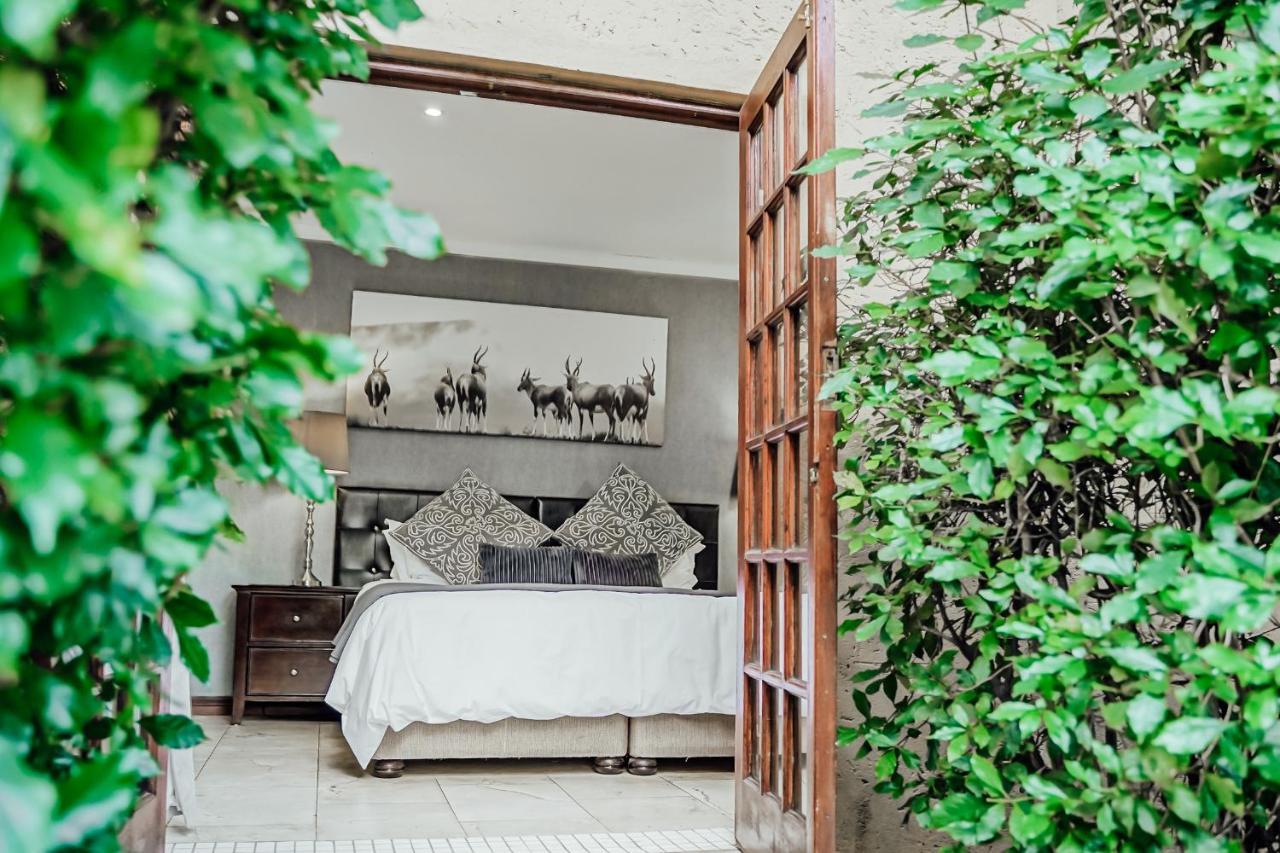 The Garden Venue Hotel Johannesbourg Extérieur photo