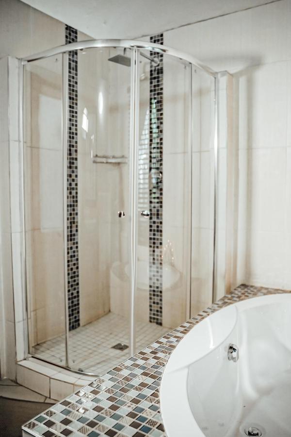 The Garden Venue Hotel Johannesbourg Extérieur photo